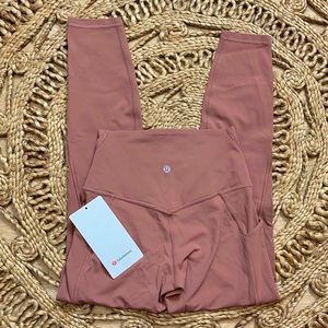 🍋NWT Lululemon Pocket Align 25”🍋